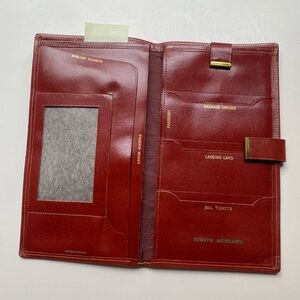 Vintage Elegant & Smart LEATHER Travel
WALLET Men and or Women